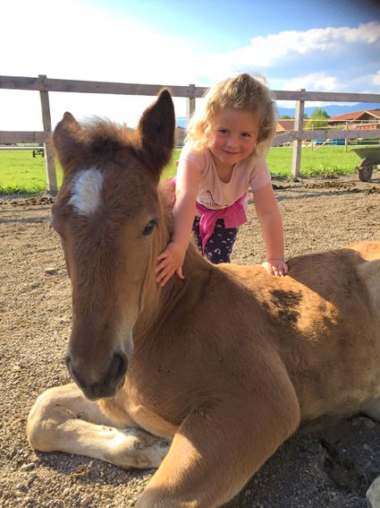 Kind mit Pferd